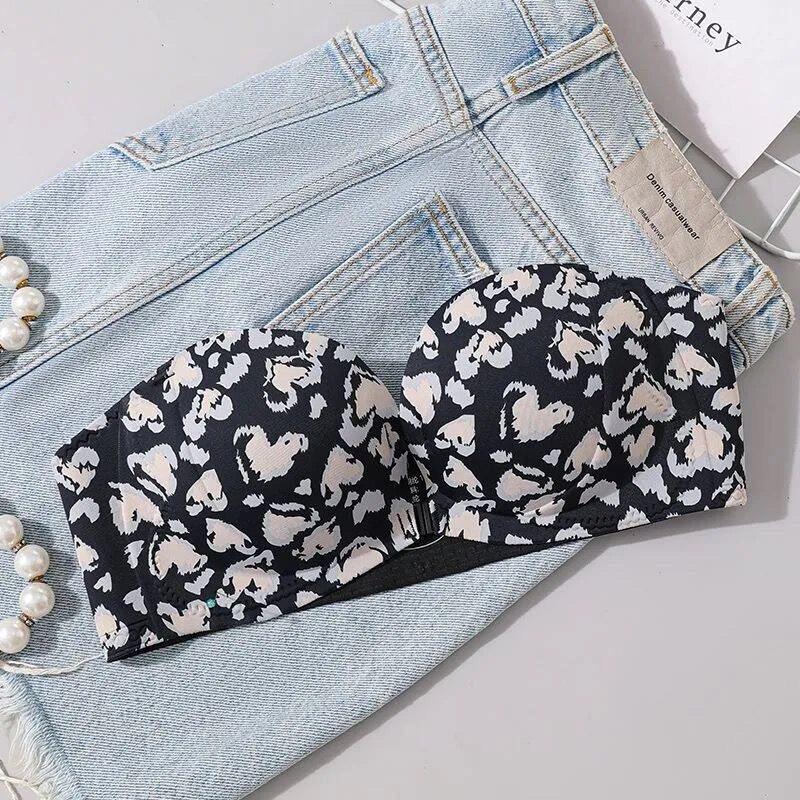 บราไร้สาย เซ็กซี่ ติดด้านหน้า  - Strapless Bra Backless บทวิจารณ์และราคา