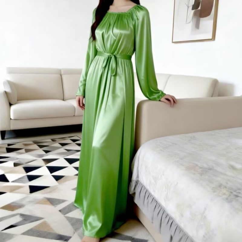 ชุดนอนผ้าไหมไอซ์ซิลค์เนื้อเงา  - Robe Silk Women บทวิจารณ์และราคา